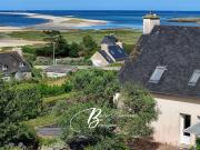 Maison en bord de mer avec jardin