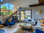 Maison en bord de mer avec jardin