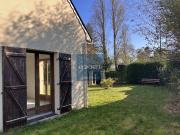 Maison en bord de mer avec jardin