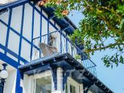Maison en bord de mer avec jardin