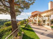 Maison en bord de mer avec jardin