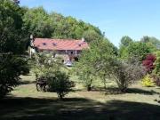 Maison en pierre, 3 chambres, Grange, hanger, puits....