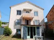 MAISON EN PIERRE AVEC 2 APPARTEMENTS GARAGE GRAND TERRAIN