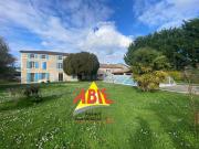Maison en pierre avec 2 gites indépendants, dépendances et p