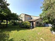 Maison en pierre de 200 m². 5 chambres. Superbe terrain...