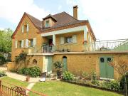 Maison en pierre de standing à rafraichir, à 5 minutes...