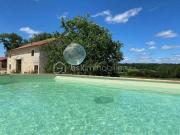 MAISON EN PIERRE ENTIÈREMENT RÉNOVÉE