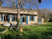 Maison en pierre et dépendances Cadre calme et verdoyant