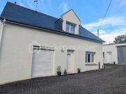 Maison en pierre rénovée – 3 chambres – Grand terrain –...