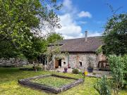Maison en pierre, Uchizy, 152 m2 avec beau terrain...