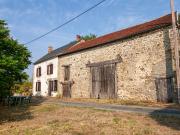 Maison en pierres à rafraîchir avec grange attenante,...