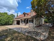 Maison en pierres avec dépendances