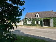MAISON EN PIERRES AVEC GRANGE ATTENANTE ET GRAND JARDIN