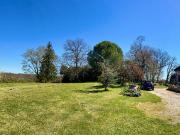 Propriété en pierres avec vue panoramique, grange de 440...