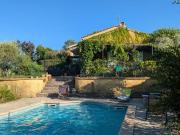 Maison en très bon état avec piscine