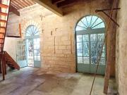 Maison en vente à Uzès, Occitanie, 1248 €