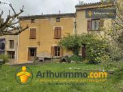 Maison et gîte avec jardin, garage et atelier à...