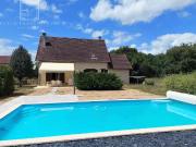 Maison et piscine sur 3490 m² clos avec dépendance 165m²...