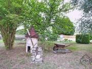 Maison familiale 4 chambres en pierre sur beau terrain clôt