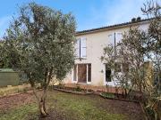 MAISON familiale, à proximité des commodités