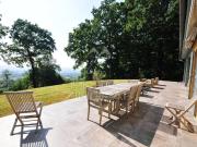 Maison familiale au coeur d'un domaine privé 276m²...