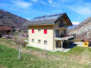 Maison familiale au volume imposant à Euseigne