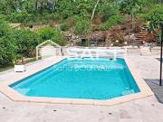 Maison familiale avec dépendance et garage