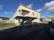 Maison familiale avec grand terrain constructible à...