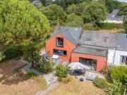 Maison familiale avec jardin