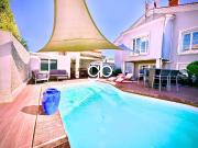 Maison Familiale Avec Piscine, Jardin Et Garage Cœur De...