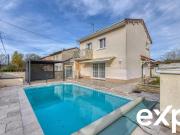 Maison familiale avec piscine, quartier Vennes 121m²...