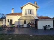 Maison familiale avec studio indépendant espace détente...