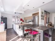 Maison familiale, confort moderne et vie au vert