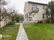 Maison familiale de 6 pièces de 205m2, située sur une parcel