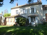 MAISON FAMILIALE EN CENTRE VILLAGE