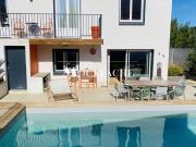 MAISON FAMILIALE ENTIEREMENT RÉNOVÉE PISCINE & 15 MINUTES