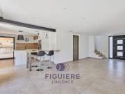 MAISON FAMILIALE RÉNOVÉE AVEC PISCINE, 166m² ? QUARTIER...