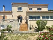 Maison familiale spacieuse avec jardin piscinable à Saint Ch