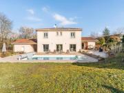 Maison familiale sur un terrain de 2400 m²