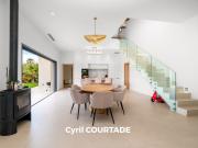 Maison haut de gamme de 150 m² avec piscine Terrain de...