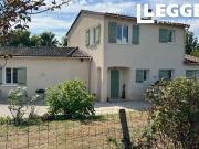 Maison impeccable de 3 chambres, au calme, proche du...