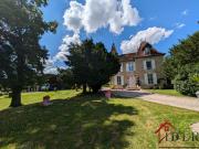 Maison individuelle avec 2 hectares de terrain, piscine, han