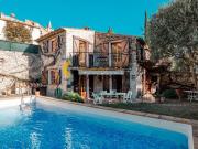 MAISON INDIVIDUELLE AVEC PISCINE CHAUFFEE