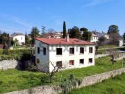 Maison individuelle avec terrain attenant