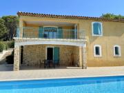 Maison individuelle type 5 avec piscine en provence verte