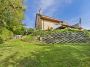 Maison jumelée rénovée de 5.5 pièces avec jardin,...