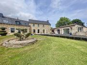 Maison Lanvollon 6 pièce s 180 m2