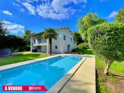 Maison Latresne centre 7 pièce s 186 m2 4 chambres piscine