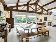 Maison loft avec garage, piscine et jardin