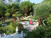 Maison mansard avec jardin paysager de près de 1000 m2...